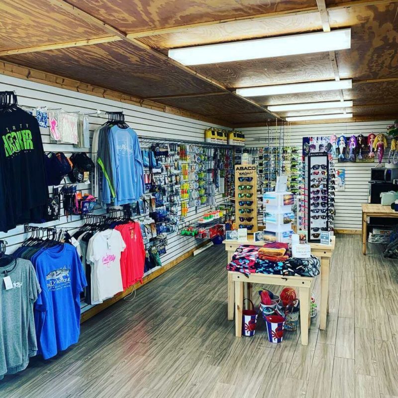 Fully-Stocked Ship Store: Clothes, Gifts, Ice Drinks | Bayfront Marina
